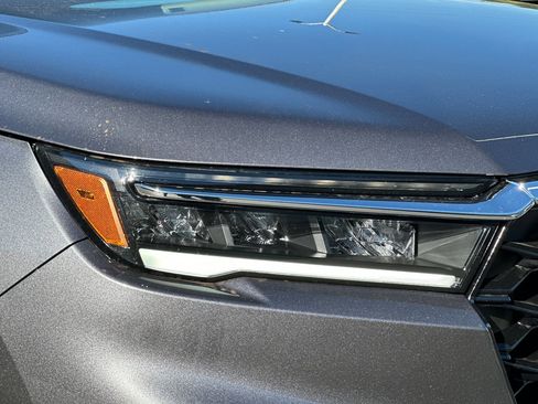 New 2025 Honda Pilot Touring image 32