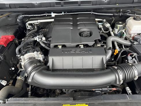 Used 2025 Nissan Frontier Pro-X w/ Pro Convenience Package RWD image 12