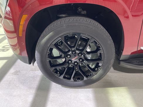 New 2026 GMC Yukon XL Elevation AWD/4WD image 10