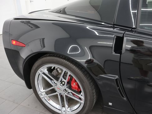 Used 2008 Chevrolet Corvette Z06 w/ Preferred Equipment Group RWD image 22