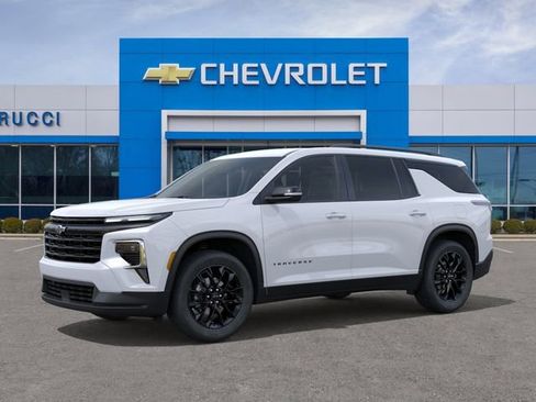 New 2026 Chevrolet Traverse LT w/ Midnight/Sport Edition AWD/4WD image 2