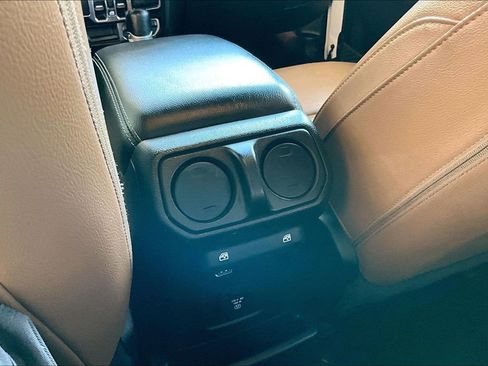 Used 2021 Jeep Wrangler Unlimited Sahara w/ Safety Group AWD/4WD image 10