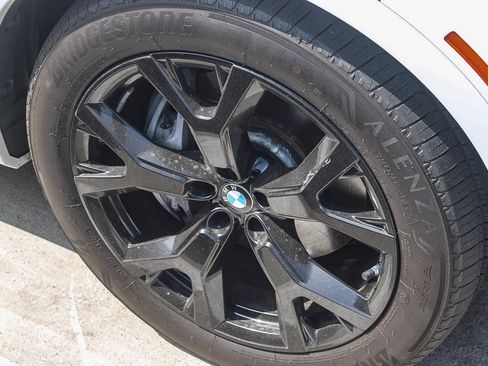 Used 2019 BMW X7 xDrive50i image 17