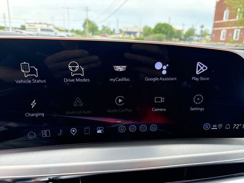 New 2026 Cadillac Lyriq AWD V w/ LPO, Floor Liner Package image 33