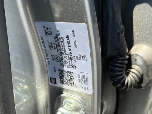 Used 2024 Chevrolet Colorado LT w/ LT Convenience Package RWD image 33
