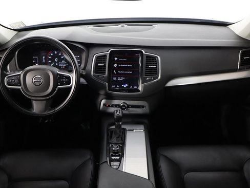 Used 2018 Volvo XC90 T5 Momentum w/ Convenience Package FWD image 13