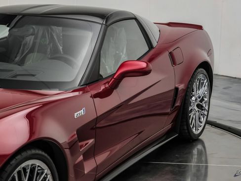 Used 2010 Chevrolet Corvette ZR1 w/ Preferred Equipment Group RWD image 28