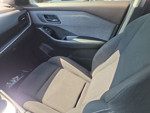 Used 2023 Nissan Rogue S FWD image 14