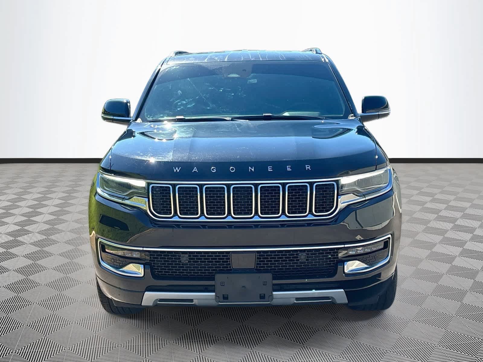Used 2023 Jeep Wagoneer Series II AWD/4WD image 2