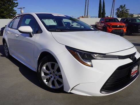 Certified 2024 Toyota Corolla LE image 2