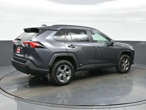 Used 2024 Toyota RAV4 LE AWD/4WD image 6