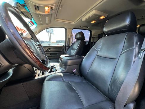 Used 2014 GMC Yukon XL Denali RWD image 13
