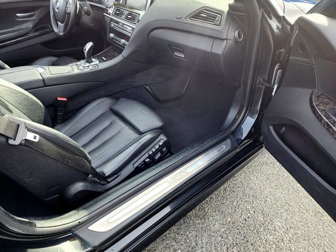 Used 2012 BMW 650i xDrive Convertible image 22