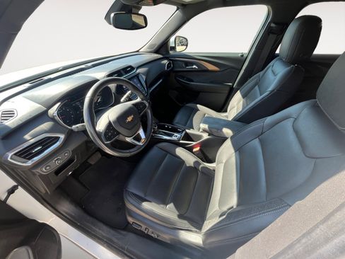 Used 2022 Chevrolet TrailBlazer ACTIV w/ Convenience Package image 16