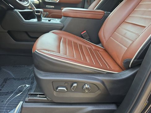 Used 2024 GMC Sierra 1500 Denali Ultimate image 30