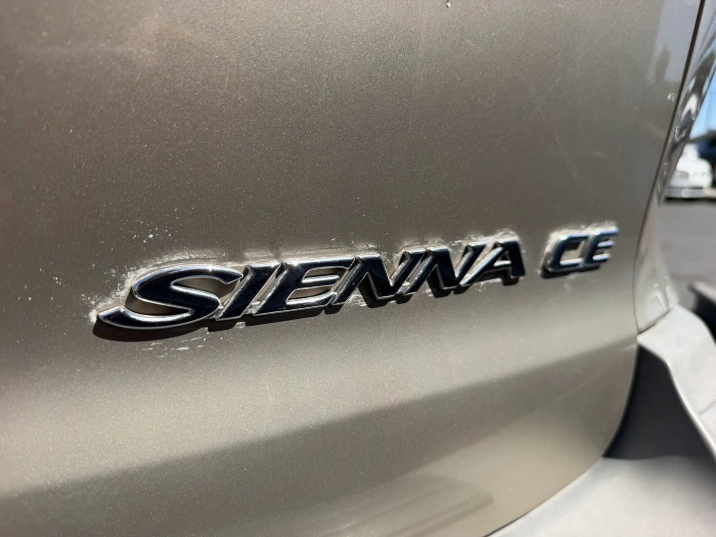 Used 2000 Toyota Sienna CE w/ CE Extra Value Pkg FWD image 15