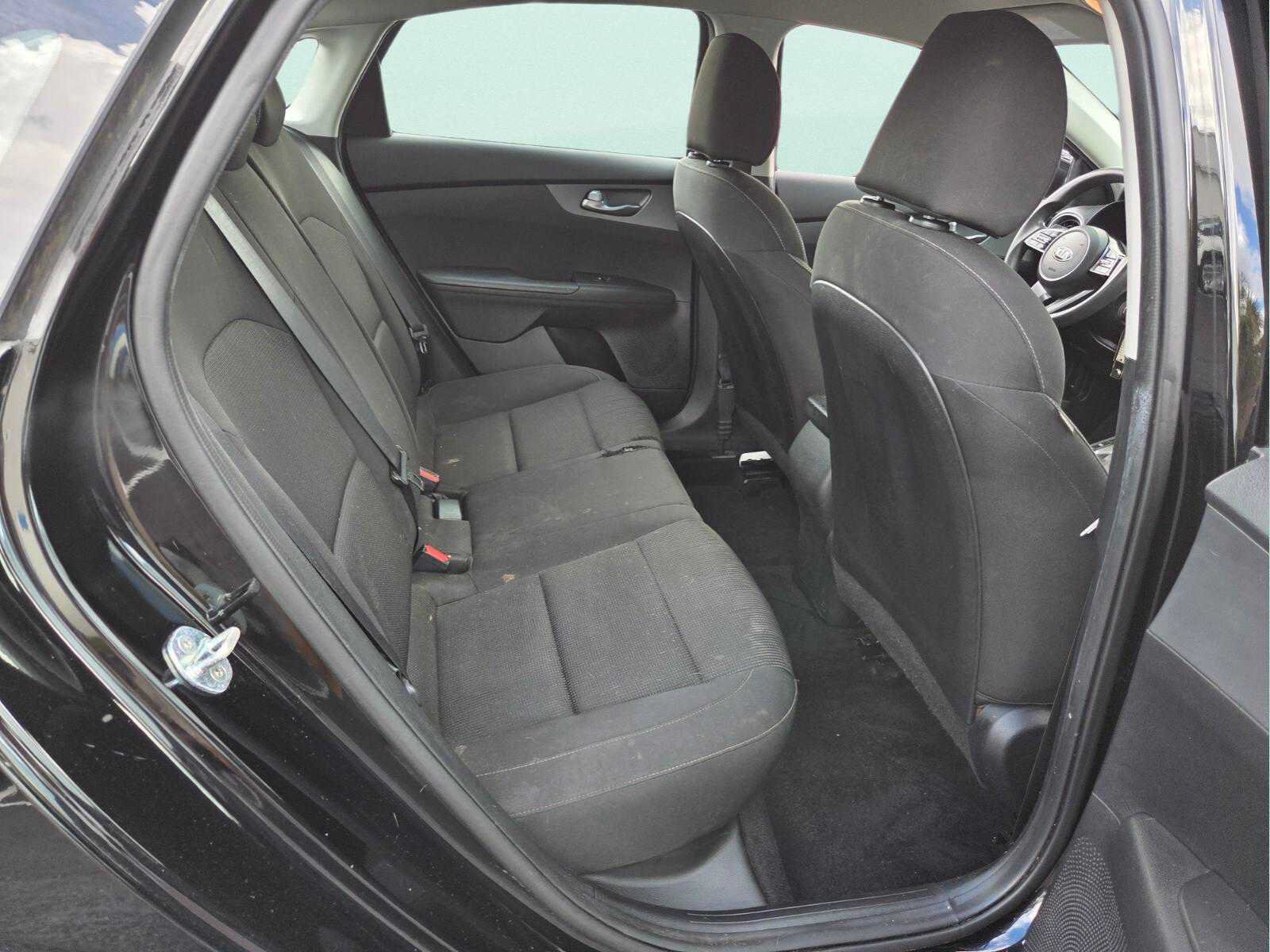 Used 2021 Kia Forte LXS FWD image 17