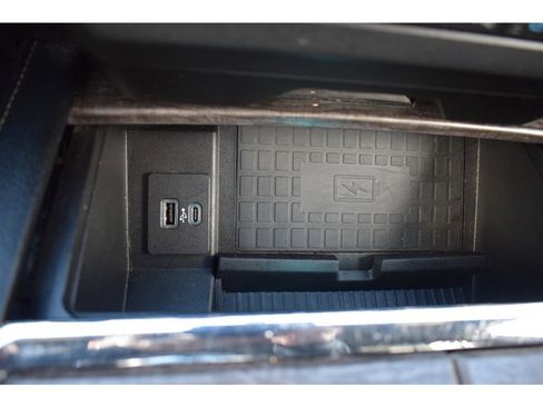 Used 2020 Ford Expedition Limited image 48