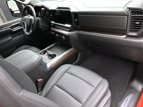 Used 2026 Chevrolet Silverado 2500 LT w/ Trail Boss Package AWD/4WD image 17