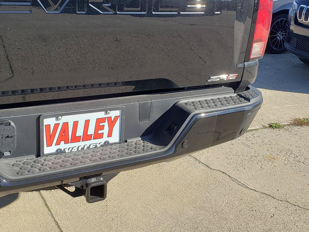 New 2026 Chevrolet Colorado ZR2 w/ Technology Package AWD/4WD image 11