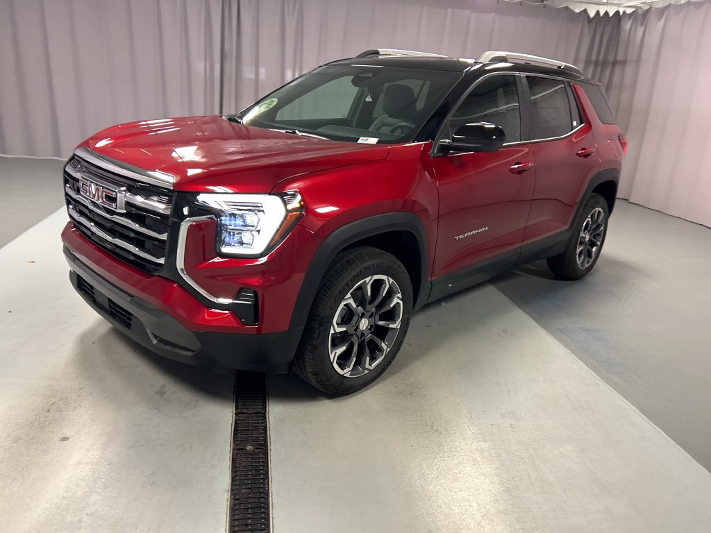 New 2027 GMC Terrain Elevation w/ Elevation Premium Package FWD image 3