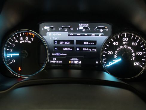 Used 2019 Ford F150 Platinum w/ Equipment Group 701A Luxury AWD/4WD image 30