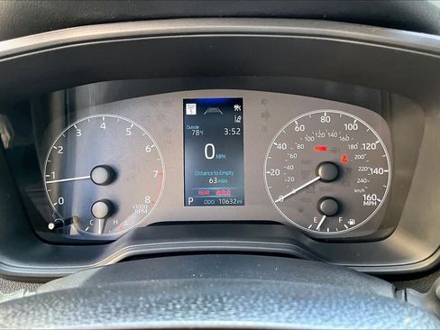 Used 2025 Toyota Corolla LE FWD image 26