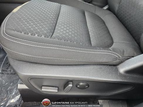 Used 2024 Ford Escape Active AWD/4WD image 13