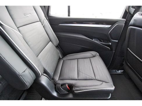 New 2026 Cadillac Escalade Luxury RWD image 11