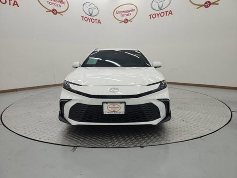 Used 2026 Toyota Camry SE w/ Convenience Package FWD image 4