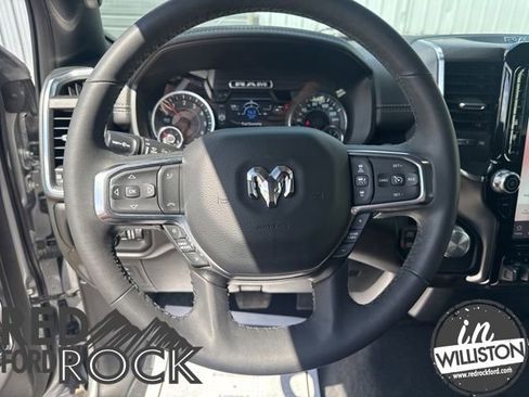 Used 2025 RAM 1500 Laramie AWD/4WD image 6