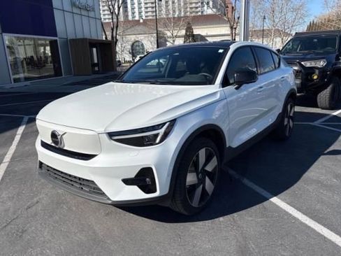 Used 2023 Volvo C40 P8 Recharge Ultimate image 4