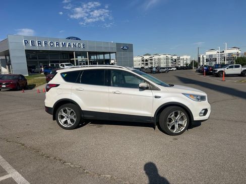 Used 2018 Ford Escape Titanium w/ Ford Safe & Smart Package AWD/4WD image 4