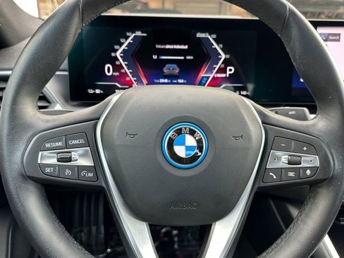 Used 2023 BMW i4 eDrive35 image 25