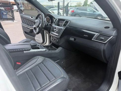 Used 2015 Mercedes-Benz GL 63 AMG 4MATIC image 24