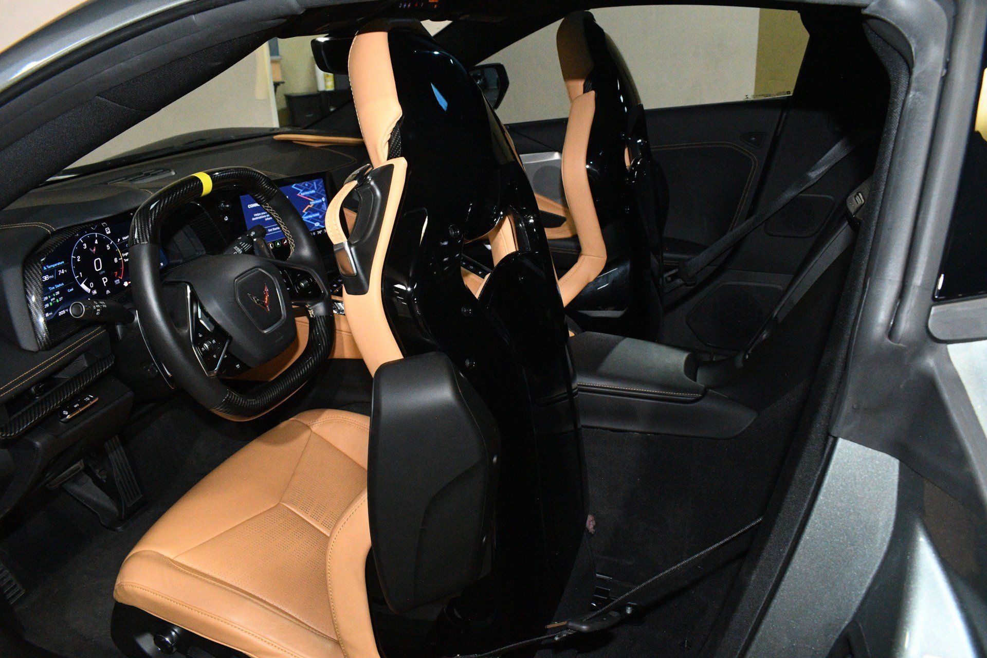 Used 2022 Chevrolet Corvette Stingray Preferred Cpe w/ Z51 Performance Package RWD image 15