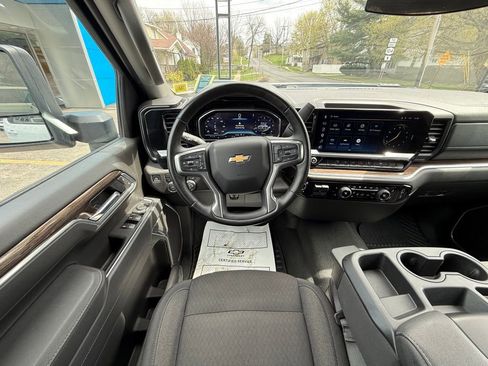 Used 2025 Chevrolet Silverado 2500 LT w/ Convenience Package AWD/4WD image 43