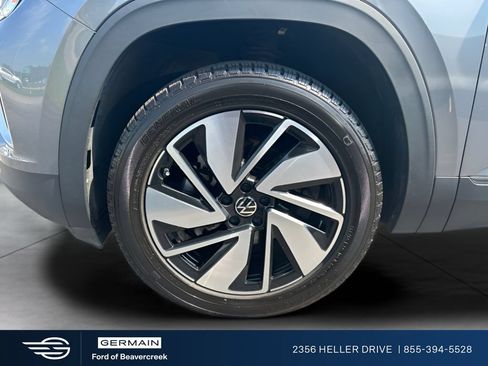 Used 2024 Volkswagen Atlas SE AWD/4WD image 29