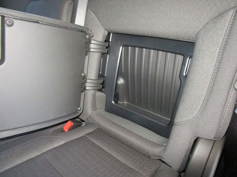 New 2026 GMC Sierra 1500 Elevation image 18