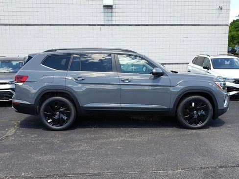 New 2026 Volkswagen Atlas SE AWD/4WD image 2
