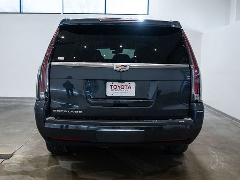 Used 2020 Cadillac Escalade Luxury image 6