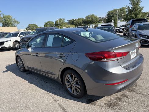 Used 2018 Hyundai Elantra SEL FWD image 7