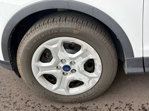 Used 2017 Ford Escape S image 6