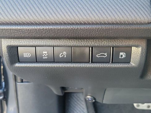 Used 2026 Toyota Camry SE w/ Multimedia Upgrade Package image 22