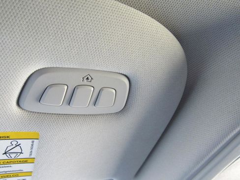 Used 2025 Ford Expedition Platinum AWD/4WD image 28