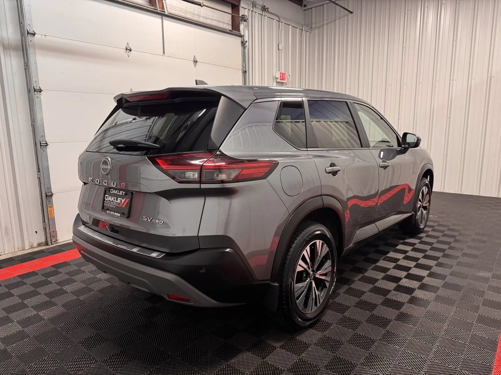 Used 2023 Nissan Rogue SV AWD/4WD image 4