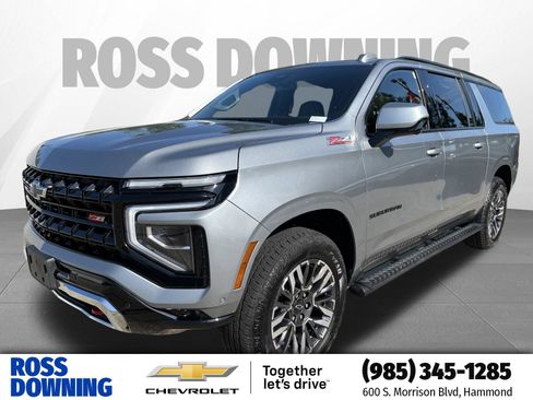 Used 2025 Chevrolet Suburban Z71 AWD/4WD image 1