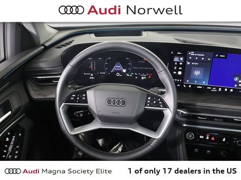 Used 2025 Audi Q5 Premium Plus w/ Premium Plus AWD/4WD image 30