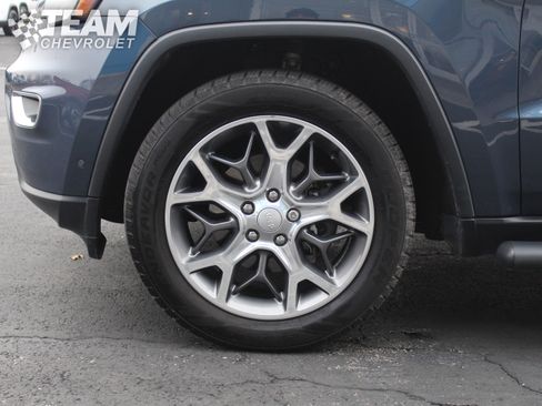 Used 2020 Jeep Grand Cherokee Limited w/ Luxury Group II image 31