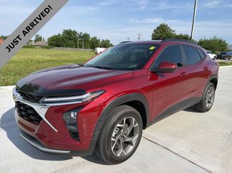 Used 2025 Chevrolet Trax LT w/ Driver Confidence Package FWD video 1